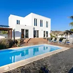 Molinero Villa